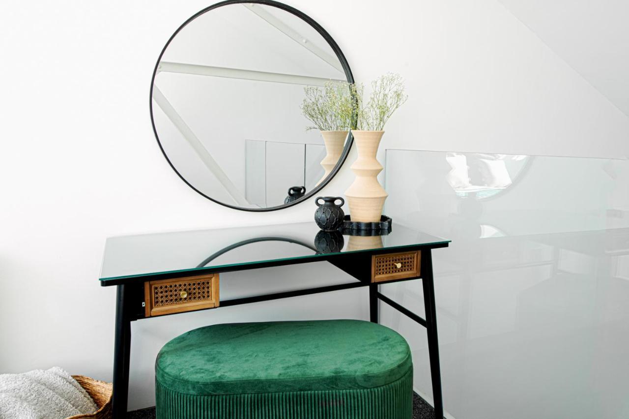 Rwy Suite48 Luxury Suite With Optional Parking Plymouth Exteriér fotografie